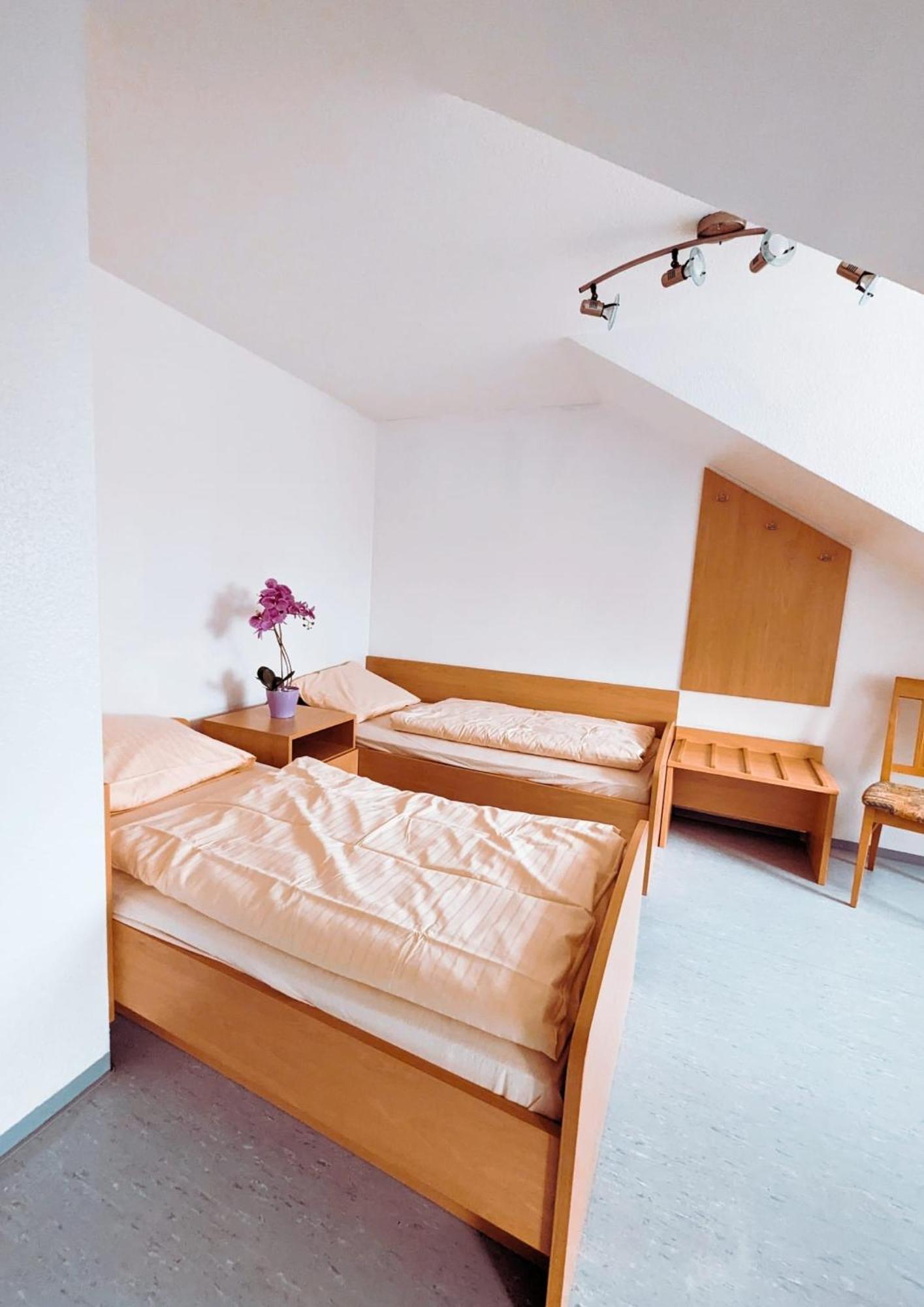 Gasthof Kirchberger Fürth Стая снимка